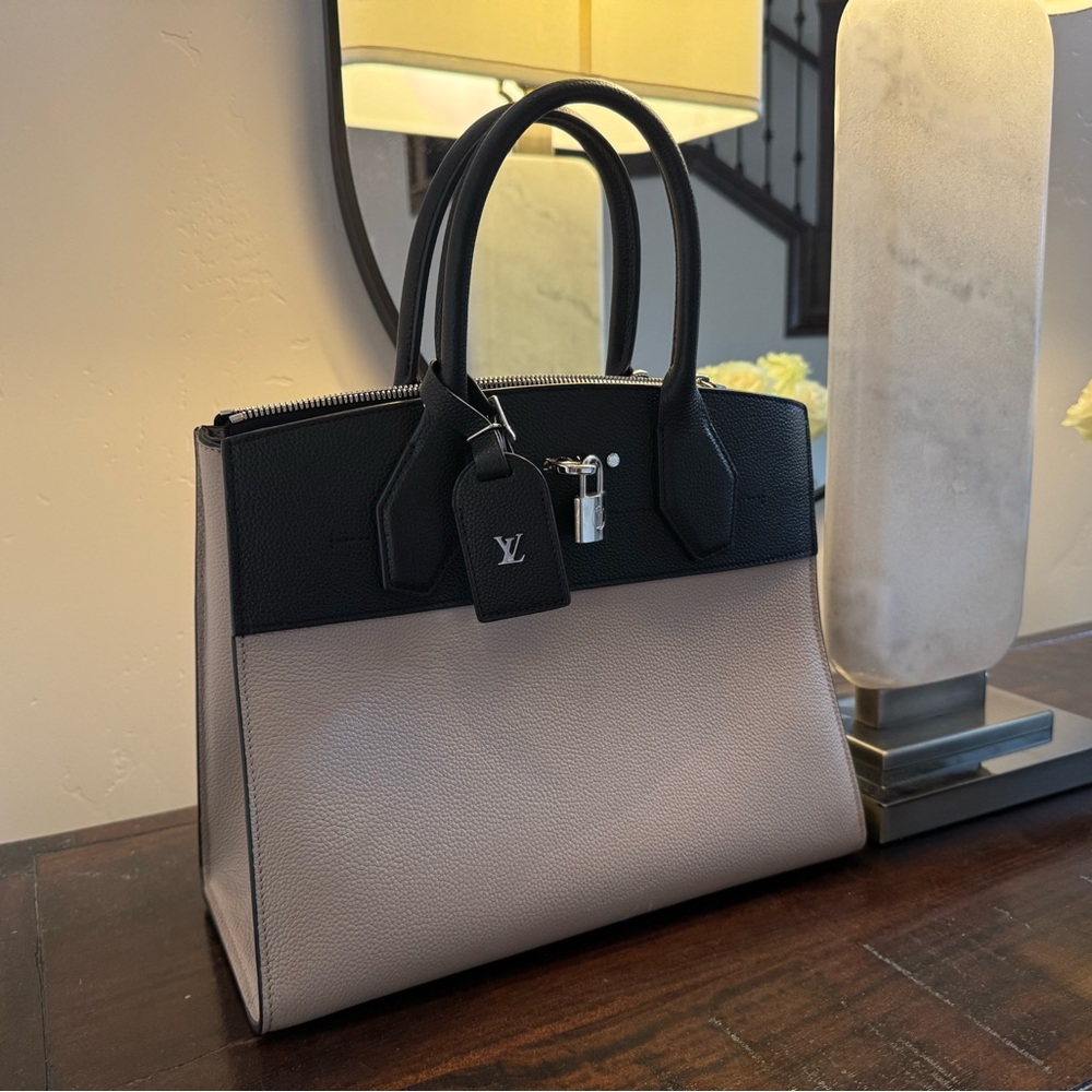 Louis Vuitton City Steamer MM handbag